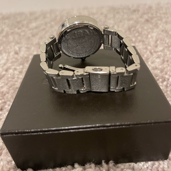 Michael Kors MK5615 Parker Multi-Function Silver Ladies Watch - Picture 7 of 12